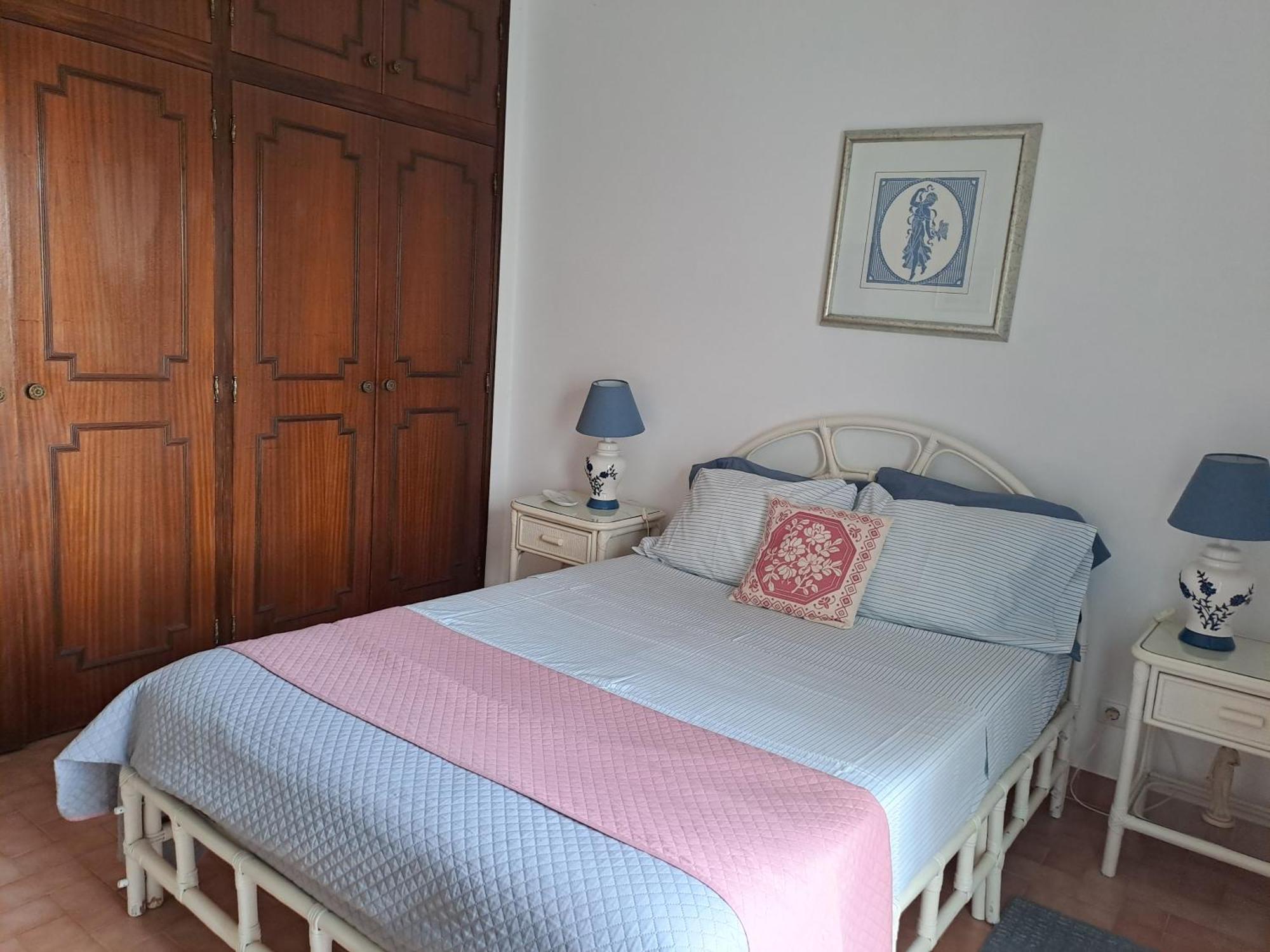 Av Fonte Coberta, Lagos, Fonte Coberta